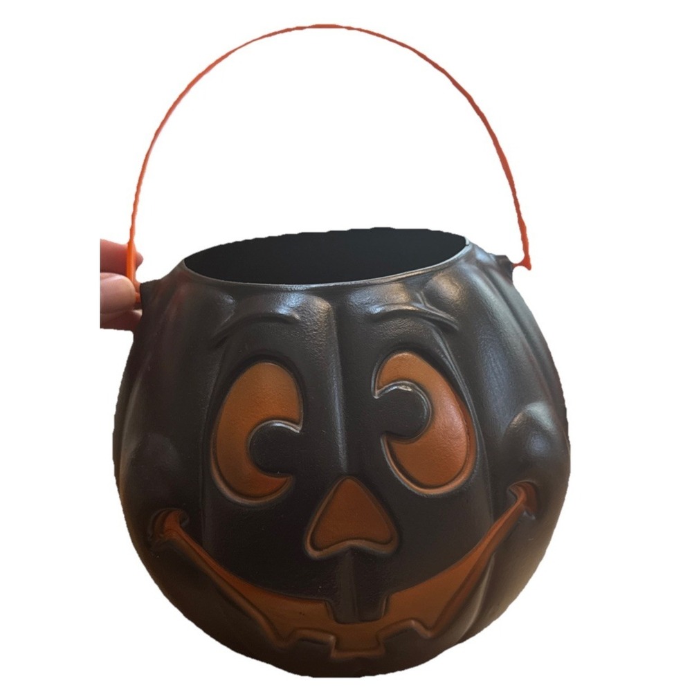 Vintage Grand Venture Black Blow Mold Pumpkin Halloween Candy Bucket 10"